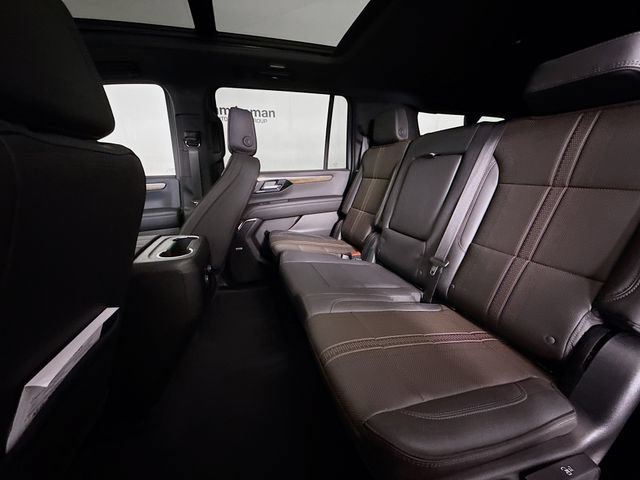 Used 2026 Chevrolet Suburban High Country w/ Sun And Tow Package AWD/4WD image 28