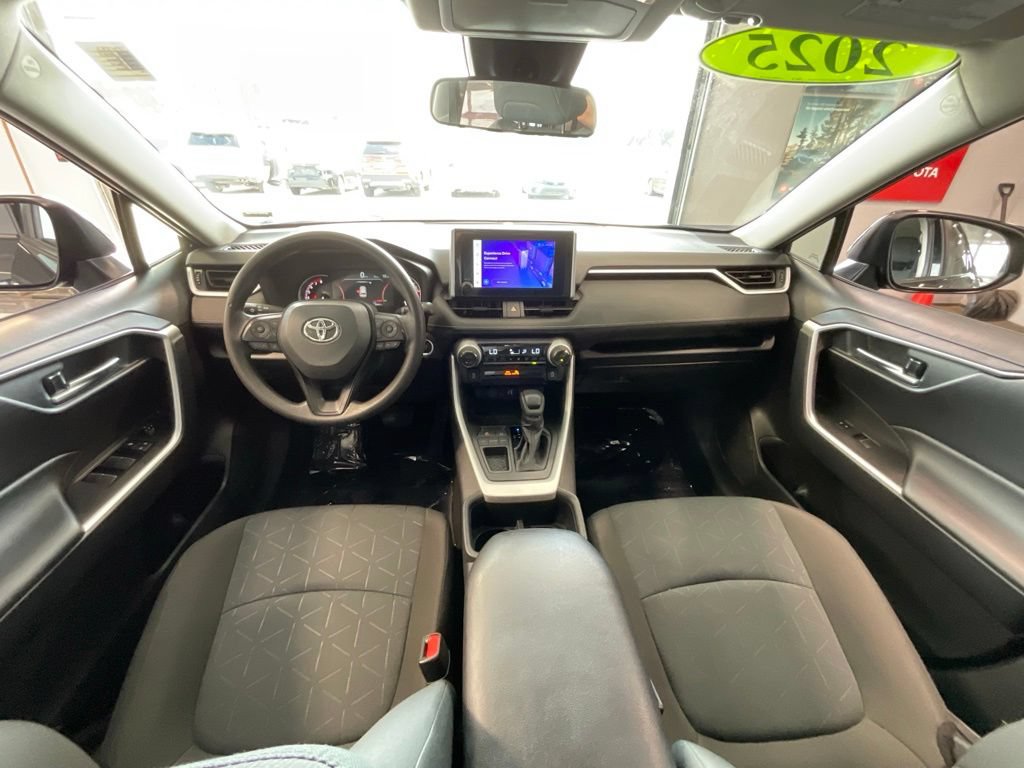 Certified 2025 Toyota RAV4 XLE FWD image 7