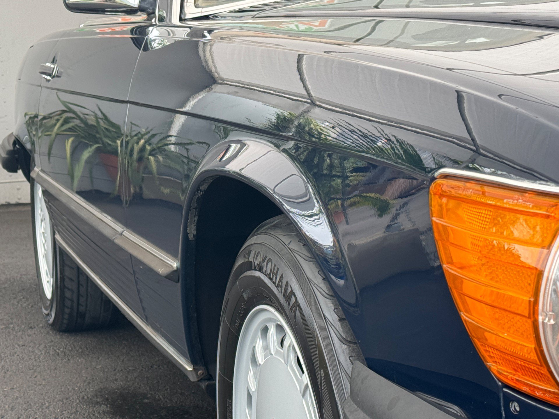 Used 1987 Mercedes-Benz 560 SL image 32