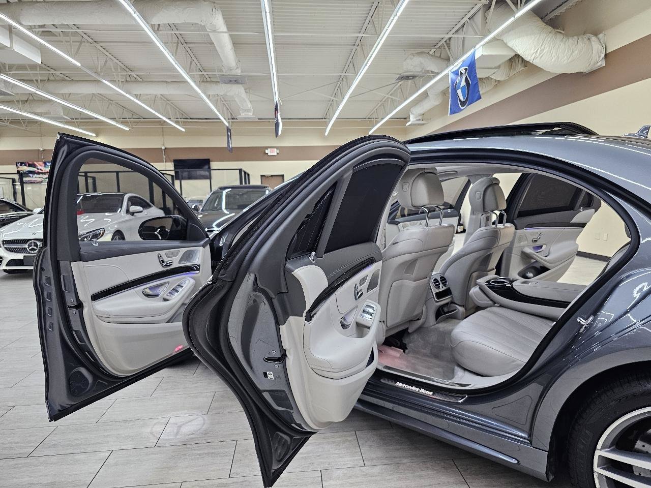 Used 2017 Mercedes-Benz S 550 4MATIC Sedan image 16