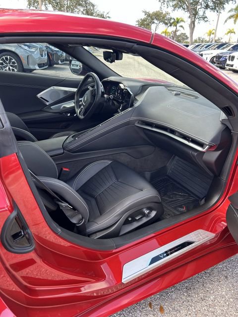 Used 2025 Chevrolet Corvette Stingray Preferred Cpe w/ Z51 Performance Package image 9