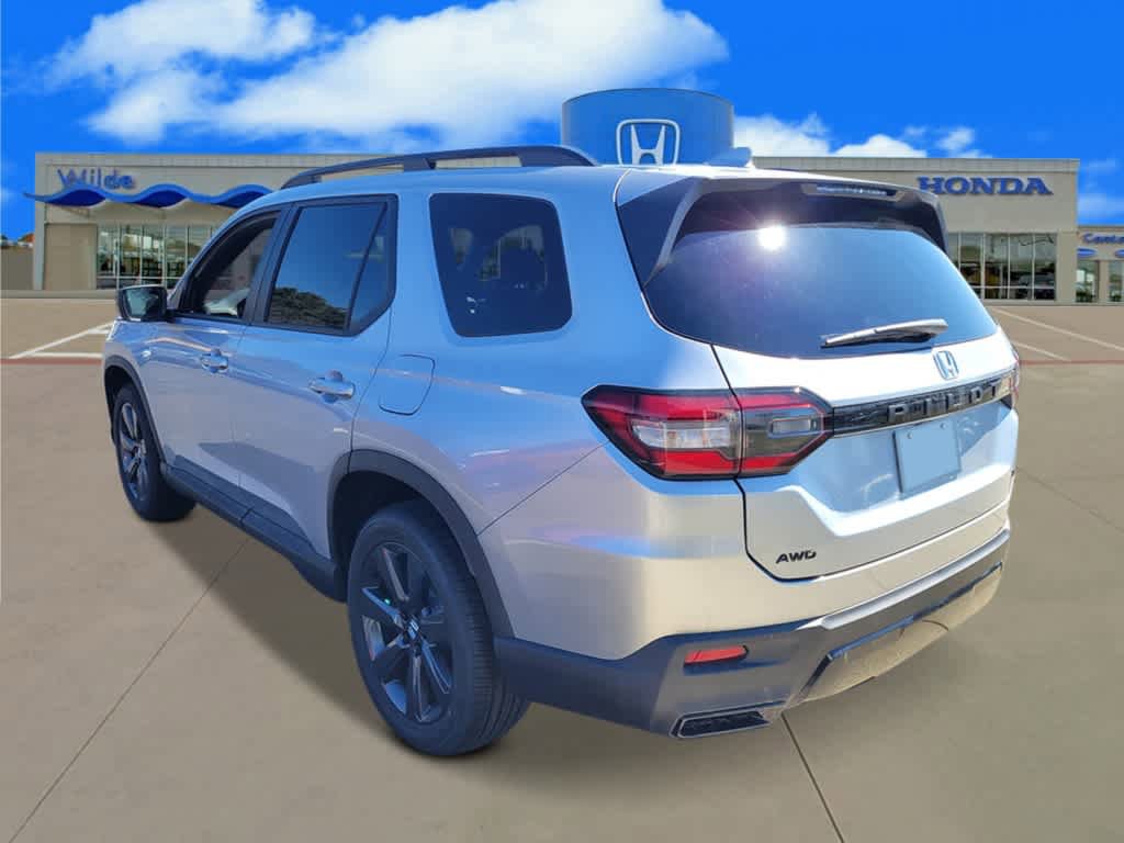 New 2026 Honda Pilot Sport image 3