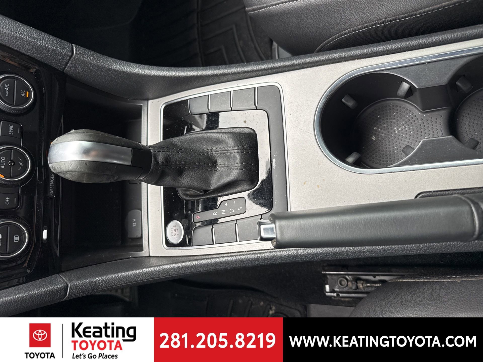 Used 2022 Volkswagen Passat 2.0T R-Line image 47