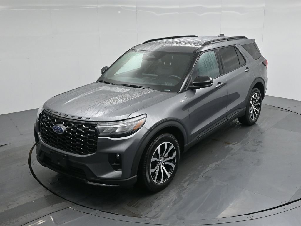 Certified 2025 Ford Explorer ST-Line image 38