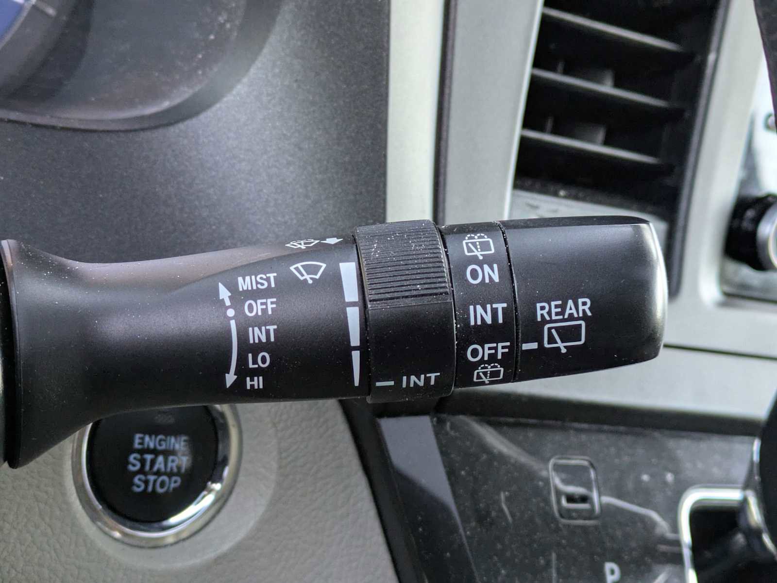 Used 2018 Toyota Sienna XLE w/ XLE Navigation Package FWD image 35