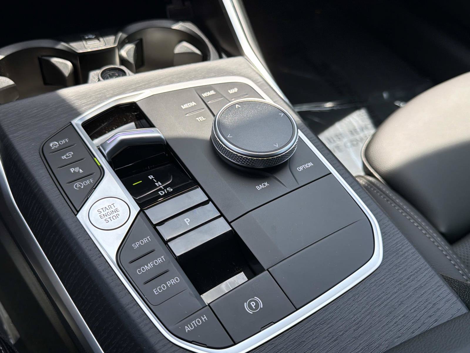 New 2026 BMW 330i Sedan w/ Convenience Package RWD image 23