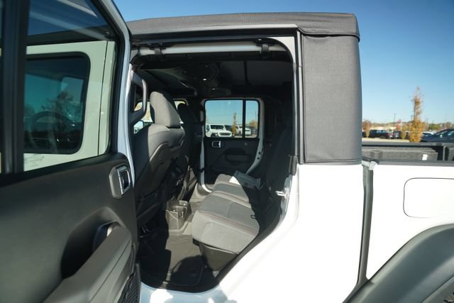 New 2026 Jeep Gladiator Rubicon AWD/4WD image 13