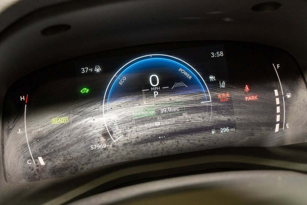 Used 2025 Toyota Camry SE image 16