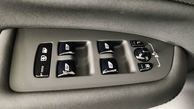 New 2026 Volvo XC90 T8 Ultra w/ Protection Package AWD/4WD image 10