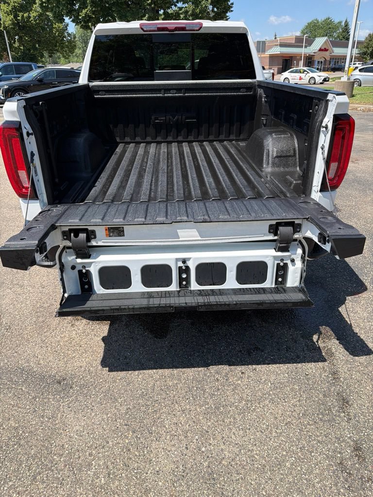 Used 2020 GMC Sierra 1500 SLT w/ SLT Premium Plus Package AWD/4WD image 11