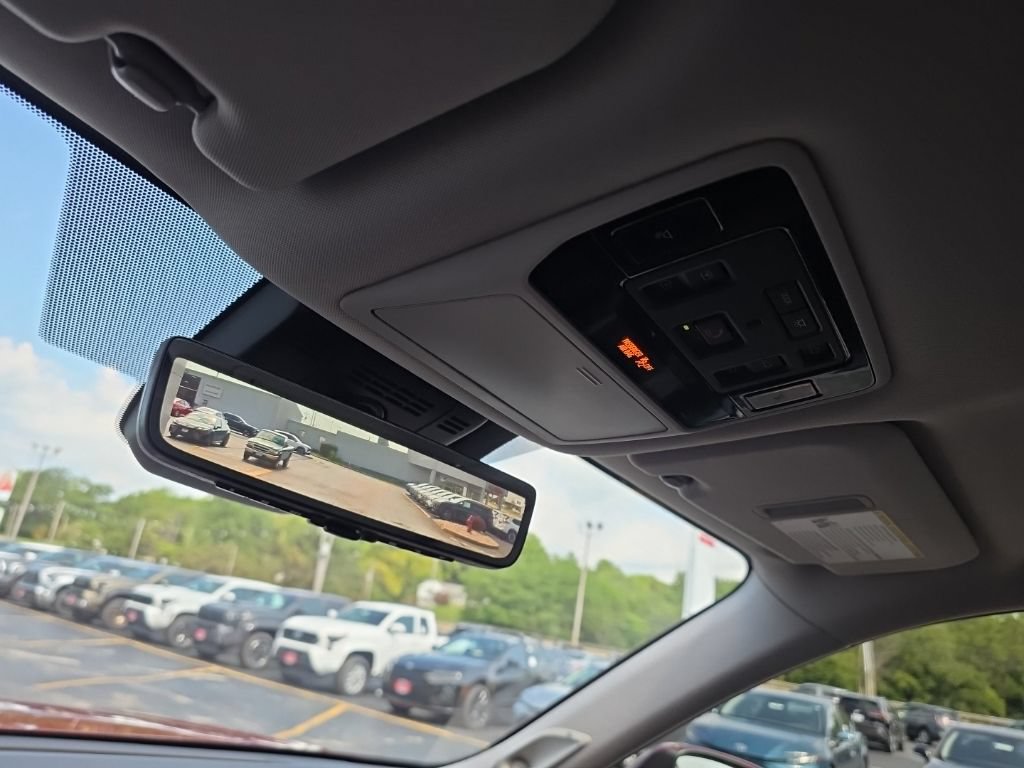 Used 2026 Toyota Grand Highlander AWD image 28