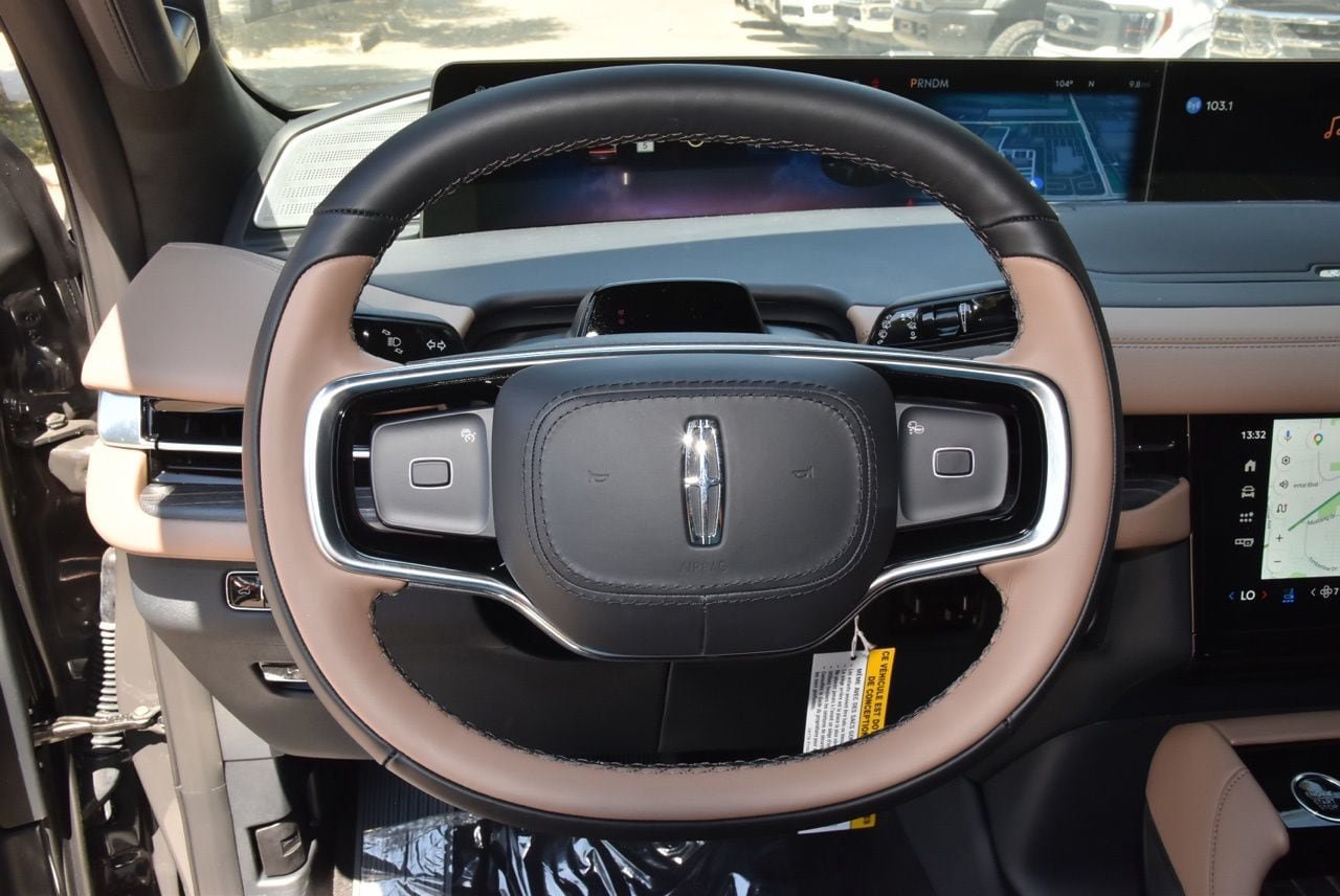 New 2027 Lincoln Navigator Black Label AWD/4WD image 24