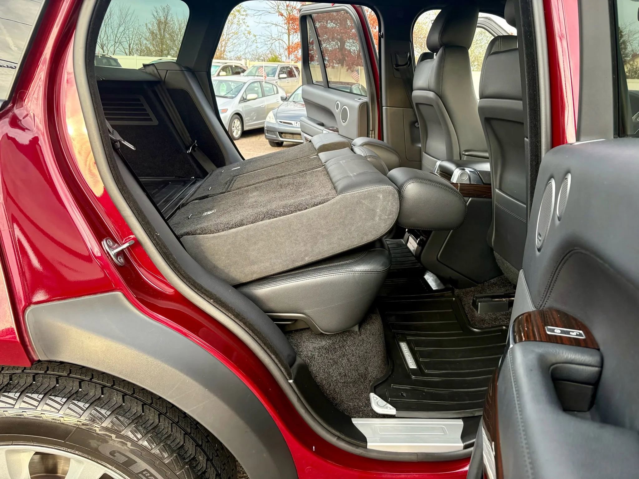 Used 2017 Land Rover Range Rover image 32