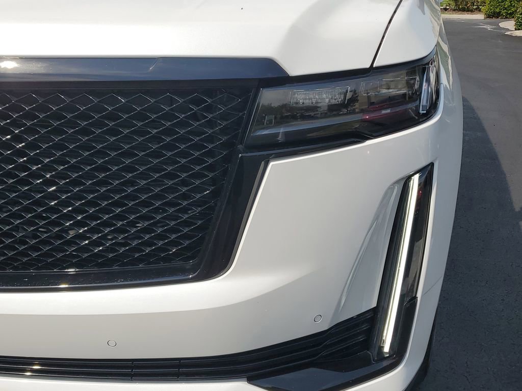 Used 2023 Cadillac Escalade Sport Platinum w/ LPO, ONYX Package image 10