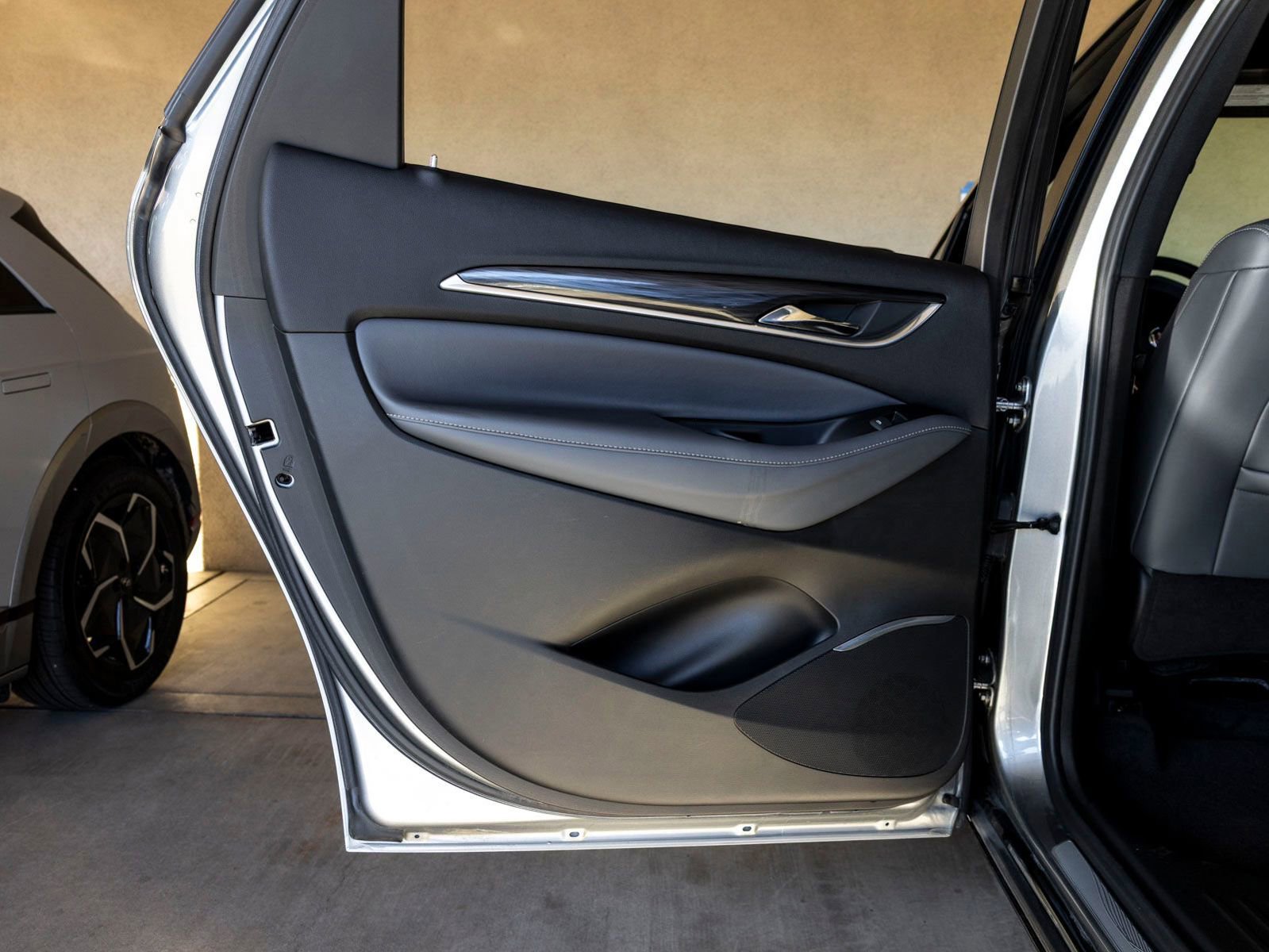 Used 2023 Buick Enclave Premium w/ Experience Buick Package image 19