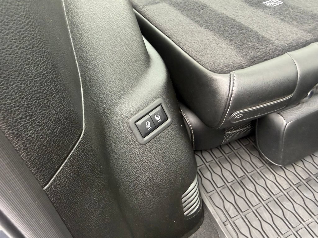 Certified 2024 Jeep Wagoneer Series II AWD/4WD image 54