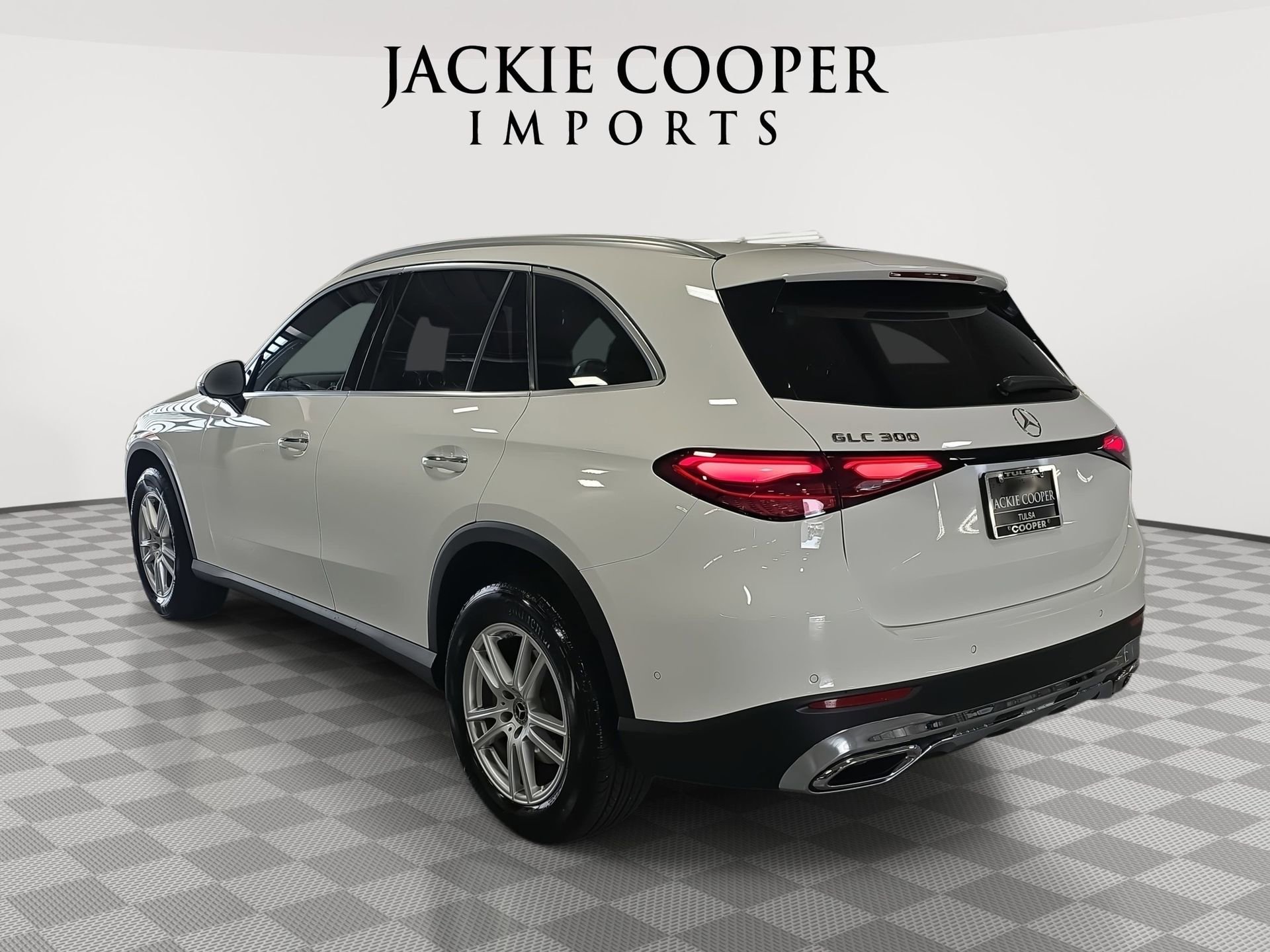 Certified 2025 Mercedes-Benz GLC 300 image 7