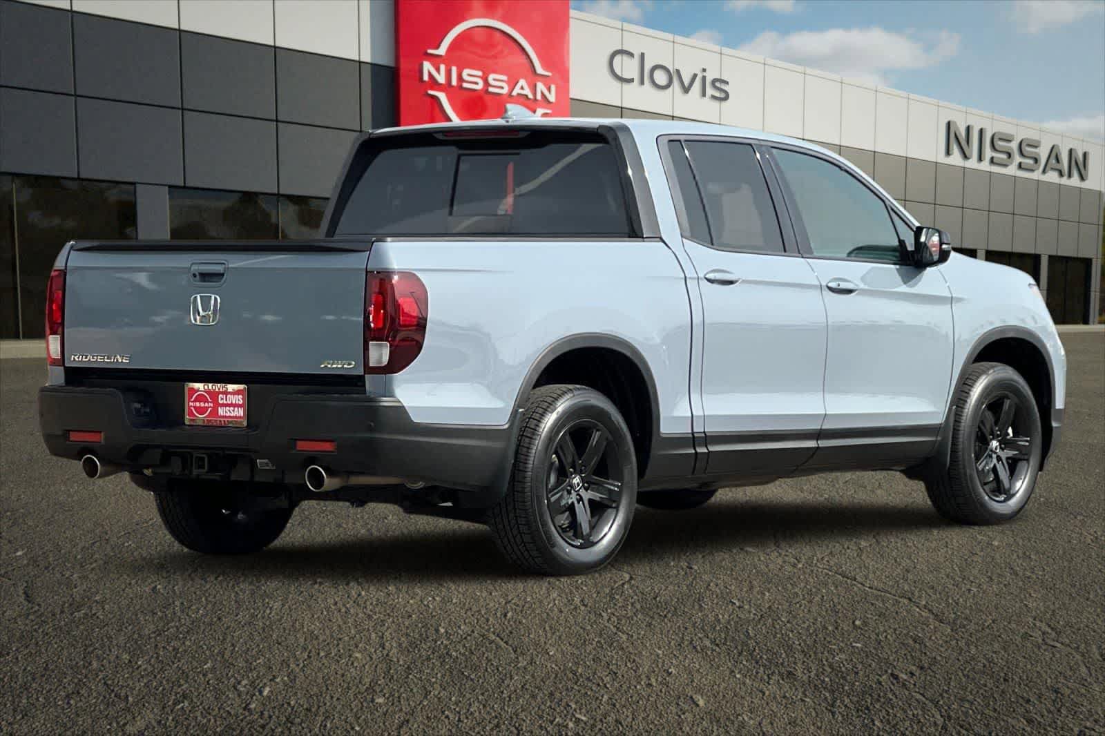 Used 2023 Honda Ridgeline Black Edition image 3