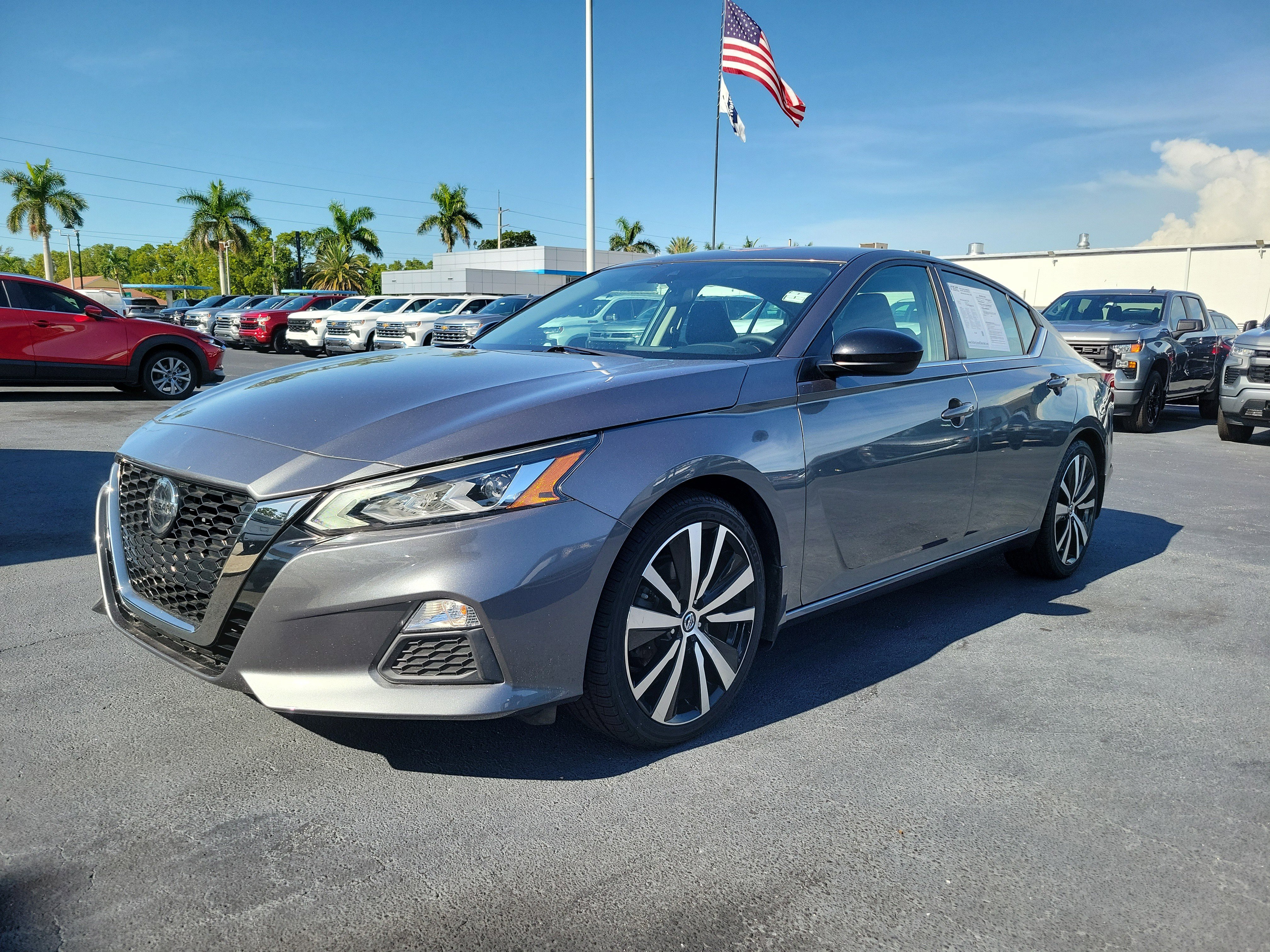 Used 2020 Nissan Altima 2.5 SR image 2