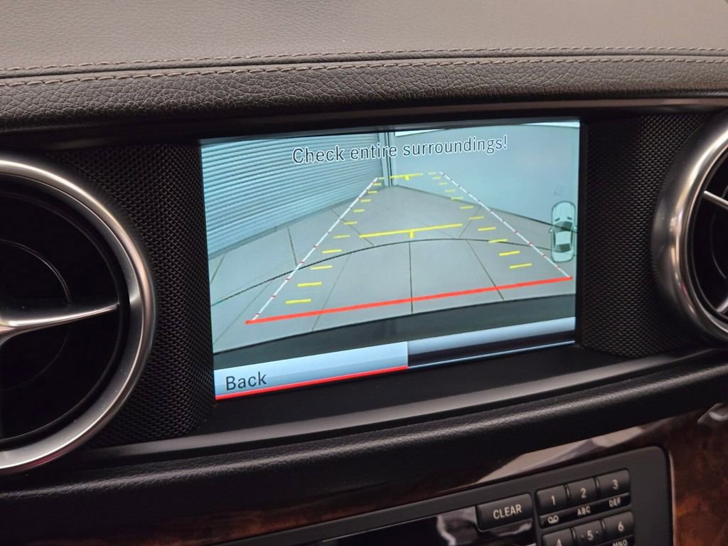 Used 2014 Mercedes-Benz SL 550 image 35
