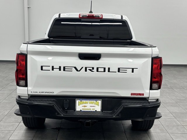 Used 2023 Chevrolet Colorado Trail Boss w/ Technology Package image 3