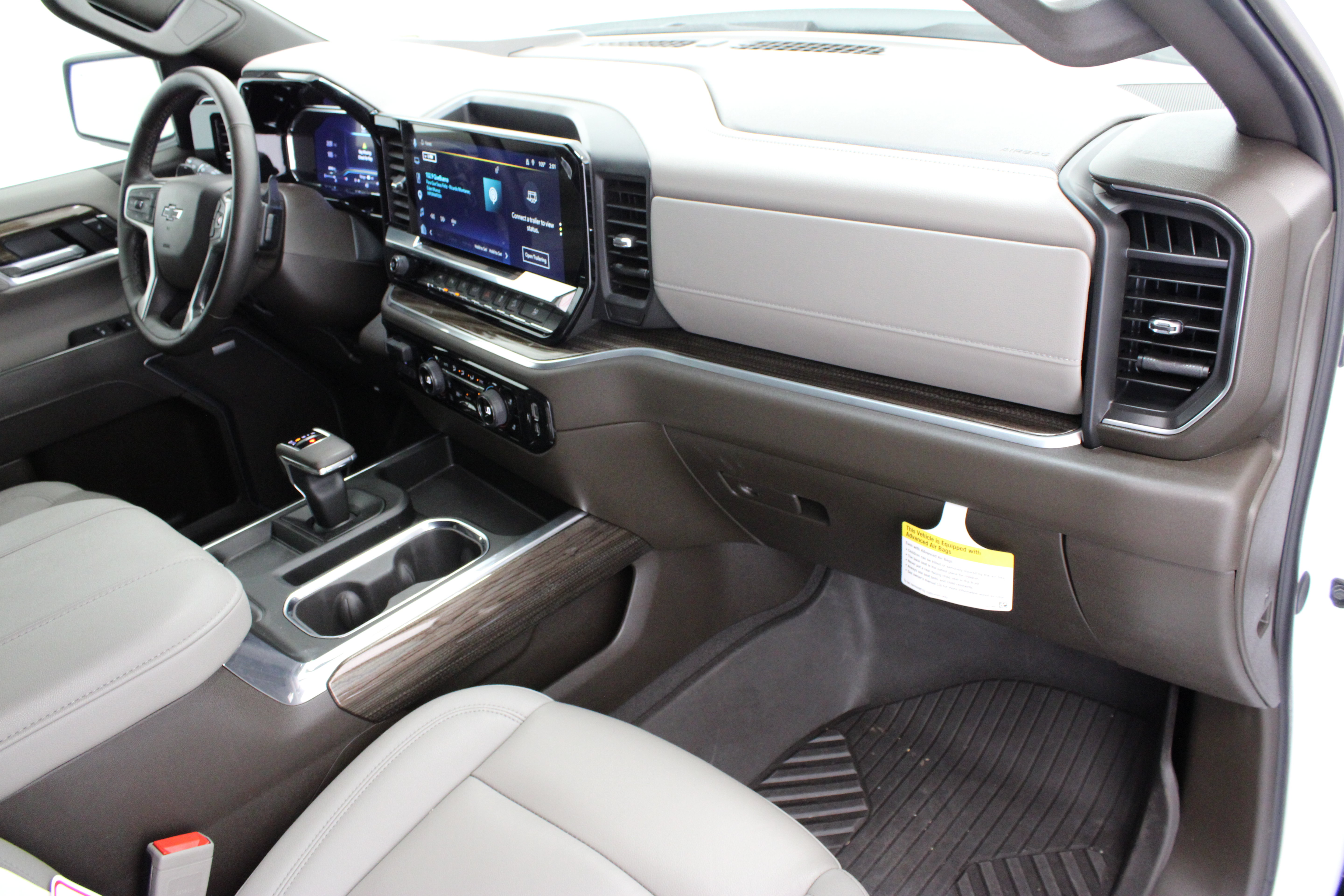 Used 2025 Chevrolet Silverado 1500 RST AWD/4WD image 38
