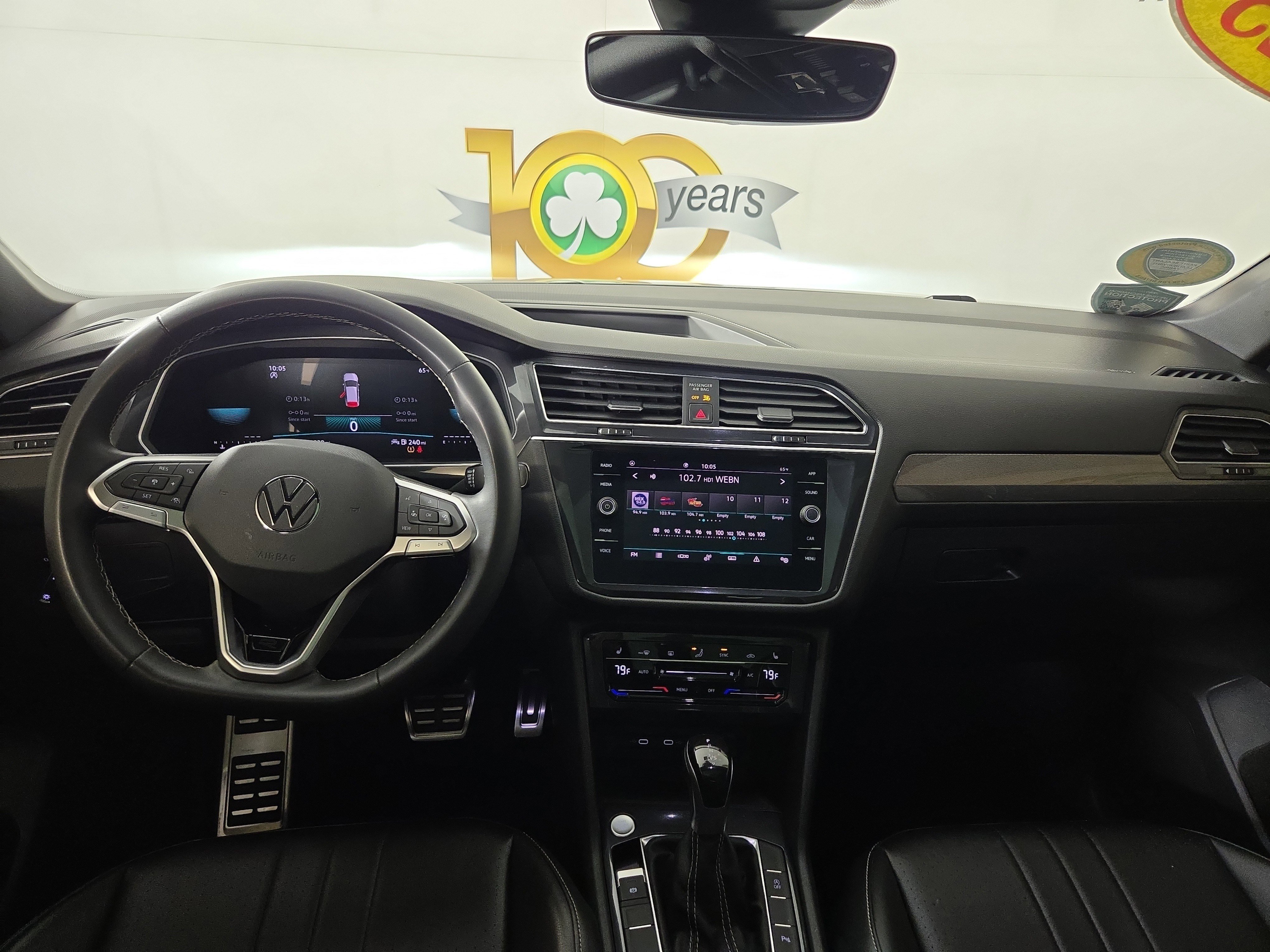 Used 2023 Volkswagen Tiguan SE R-Line image 14