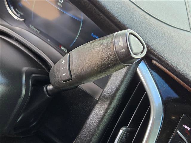 Used 2017 Cadillac Escalade Premium Luxury w/ LPO, Radiant Package image 16