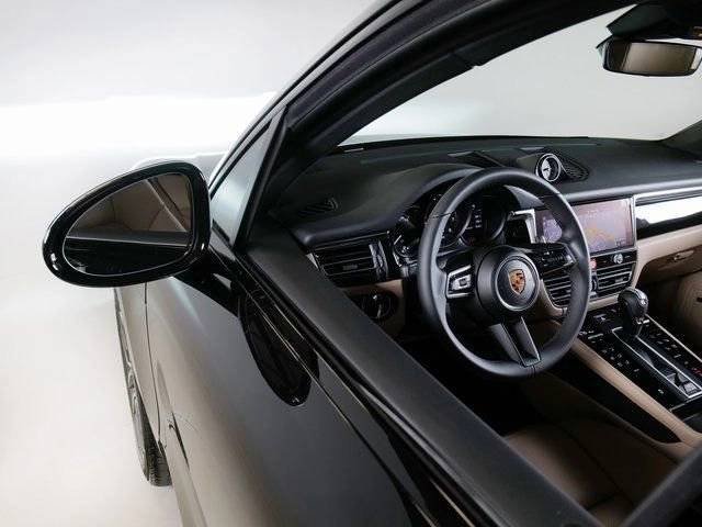 New 2026 Porsche Macan AWD/4WD image 27