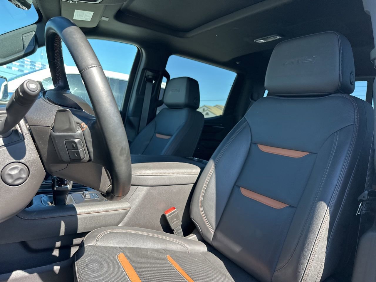 Used 2024 GMC Sierra 1500 AT4 w/ Technology Package image 8