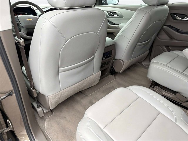 Used 2020 Chevrolet Traverse LT w/ LT Premium Package image 19