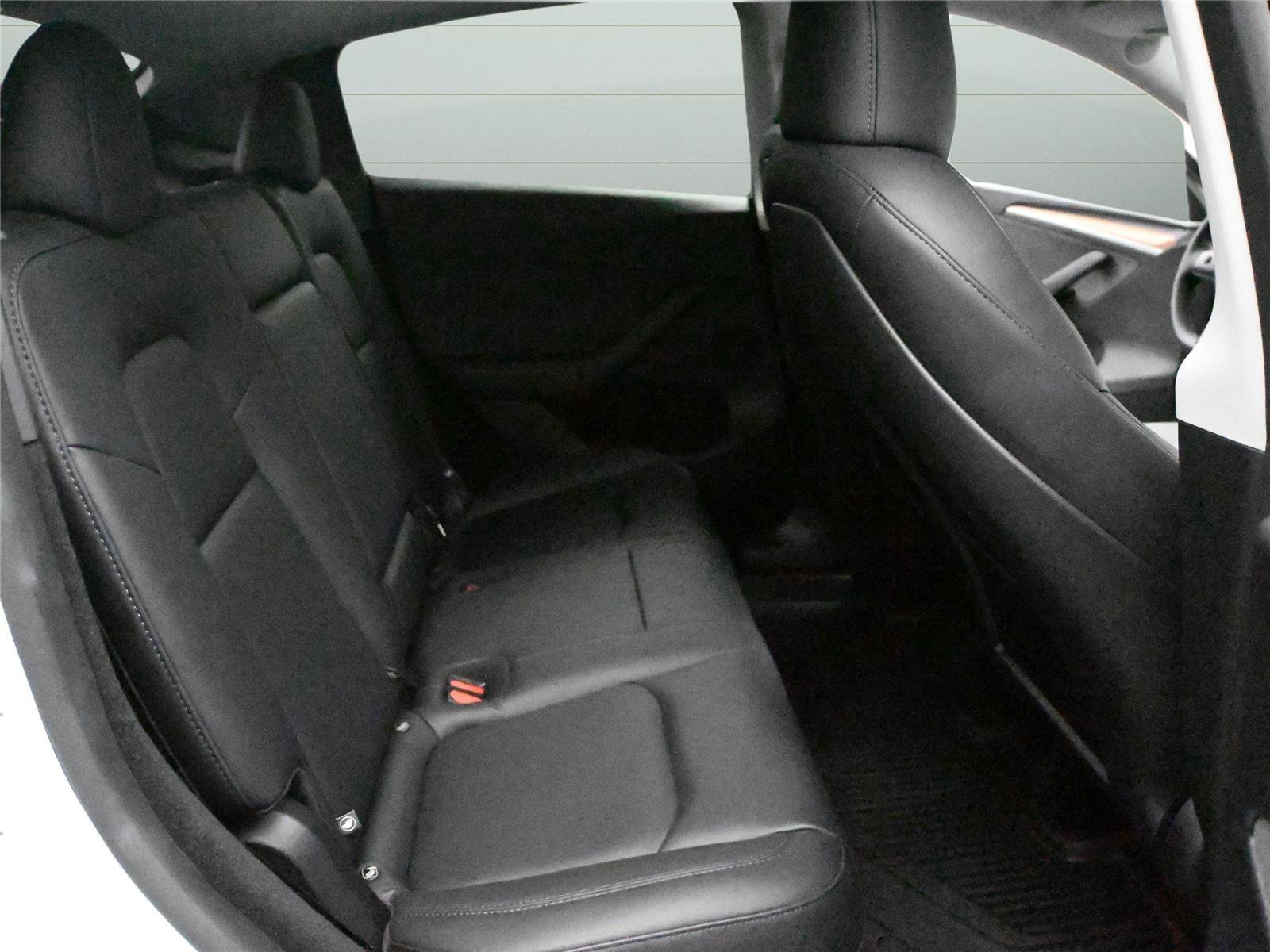 Used 2025 Tesla Model Y Performance image 17