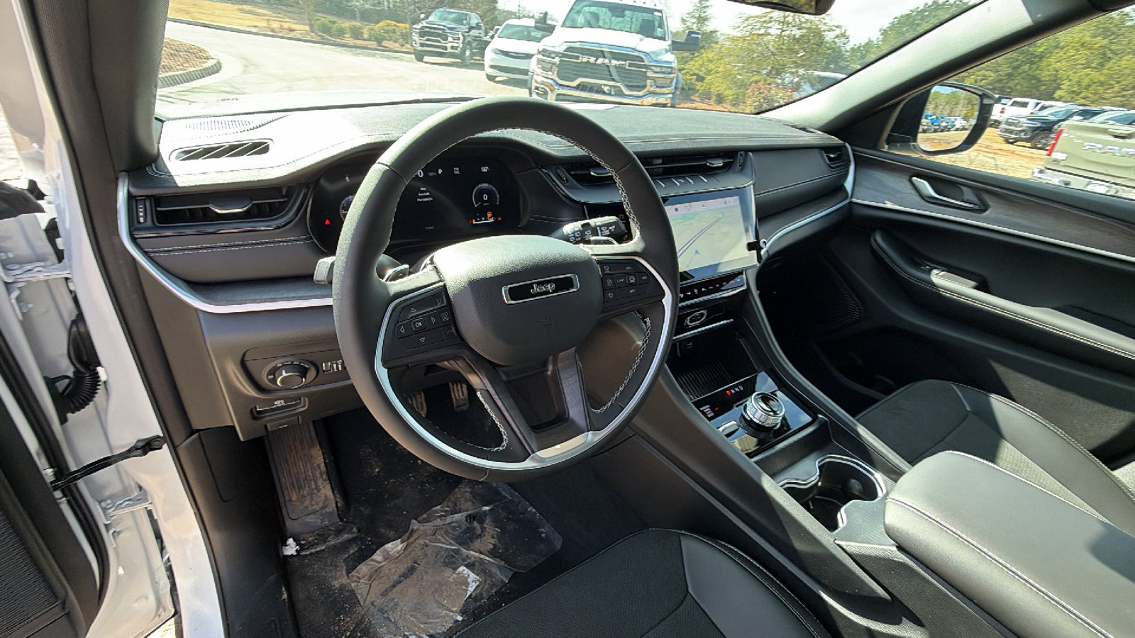 New 2026 Jeep Grand Cherokee Altitude AWD/4WD image 21