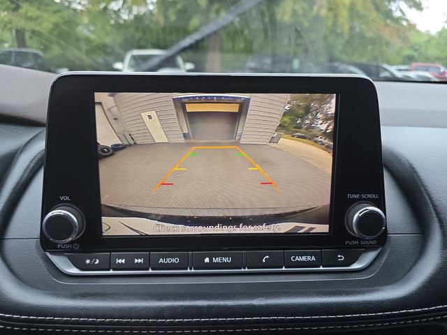 Used 2023 Nissan Rogue S image 27