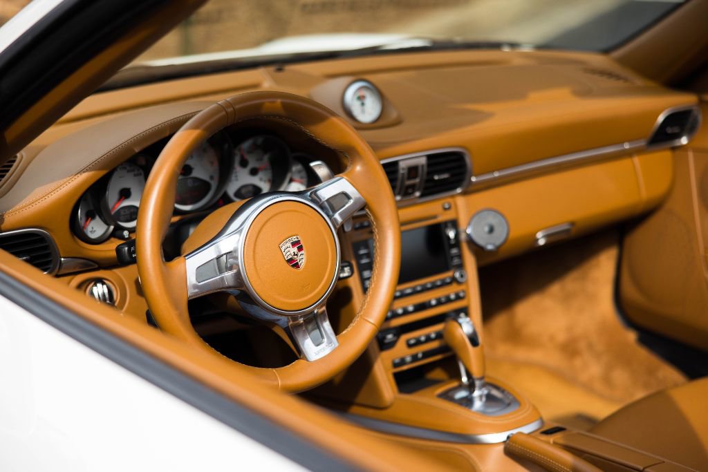 Used 2011 Porsche 911 Turbo S image 23