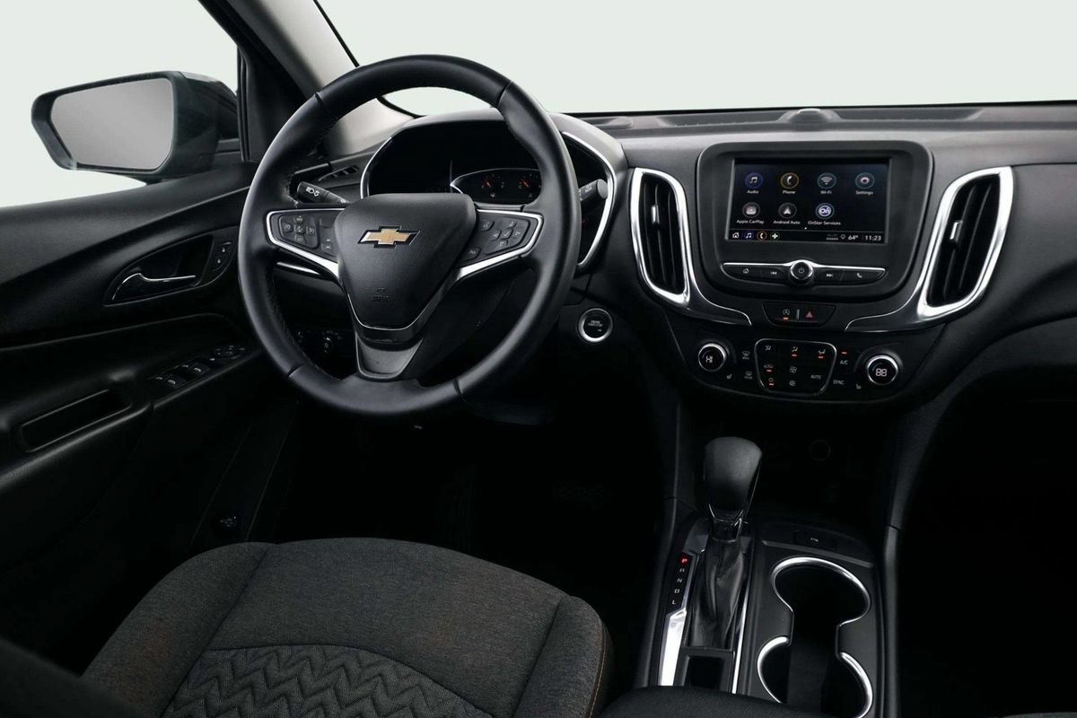 Used 2024 Chevrolet Equinox LT AWD/4WD image 23