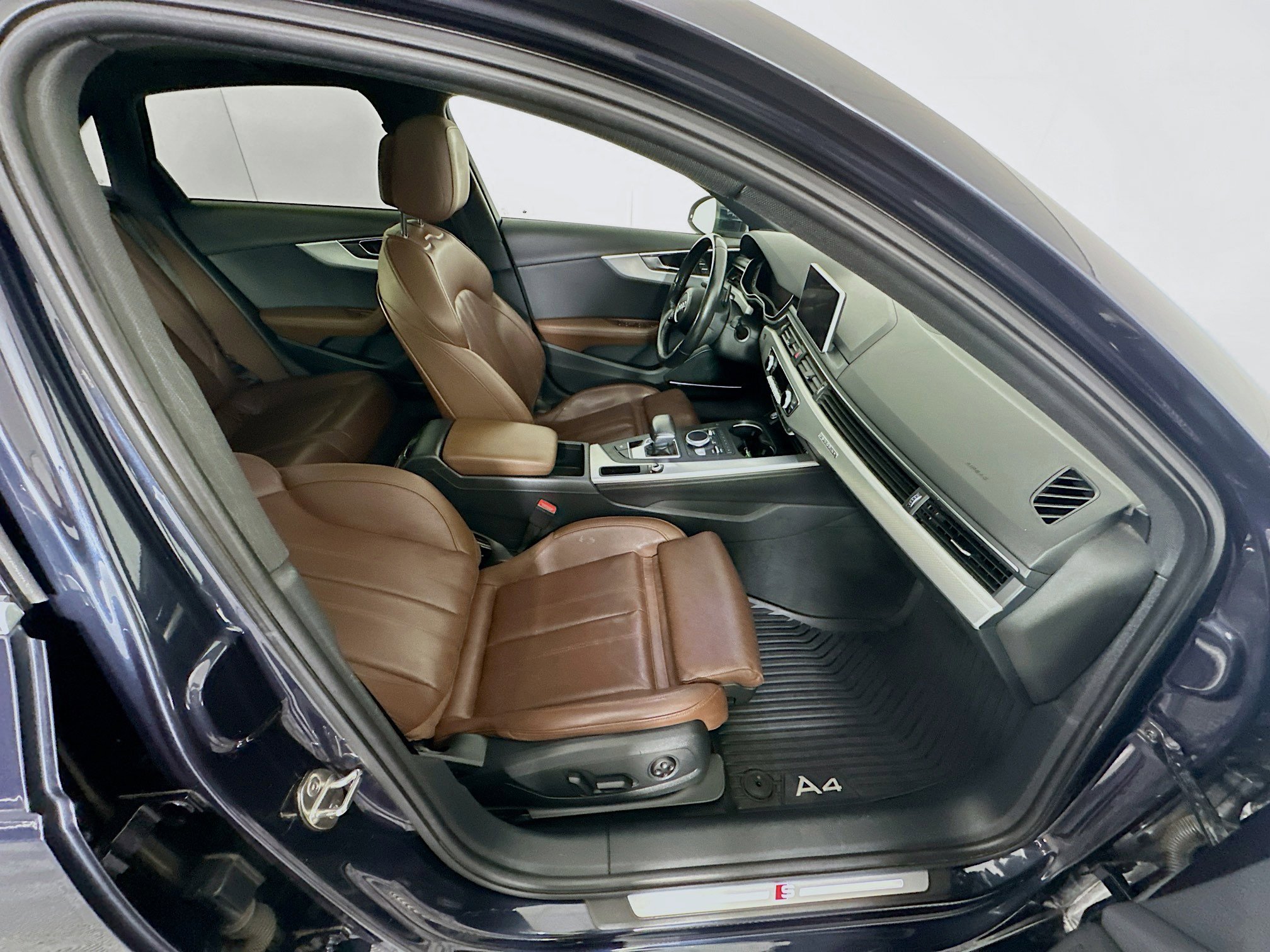 Used 2018 Audi A4 2.0T Prestige image 32