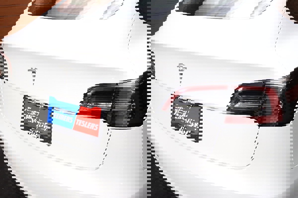 Used 2023 Tesla Model 3 Standard Range image 13