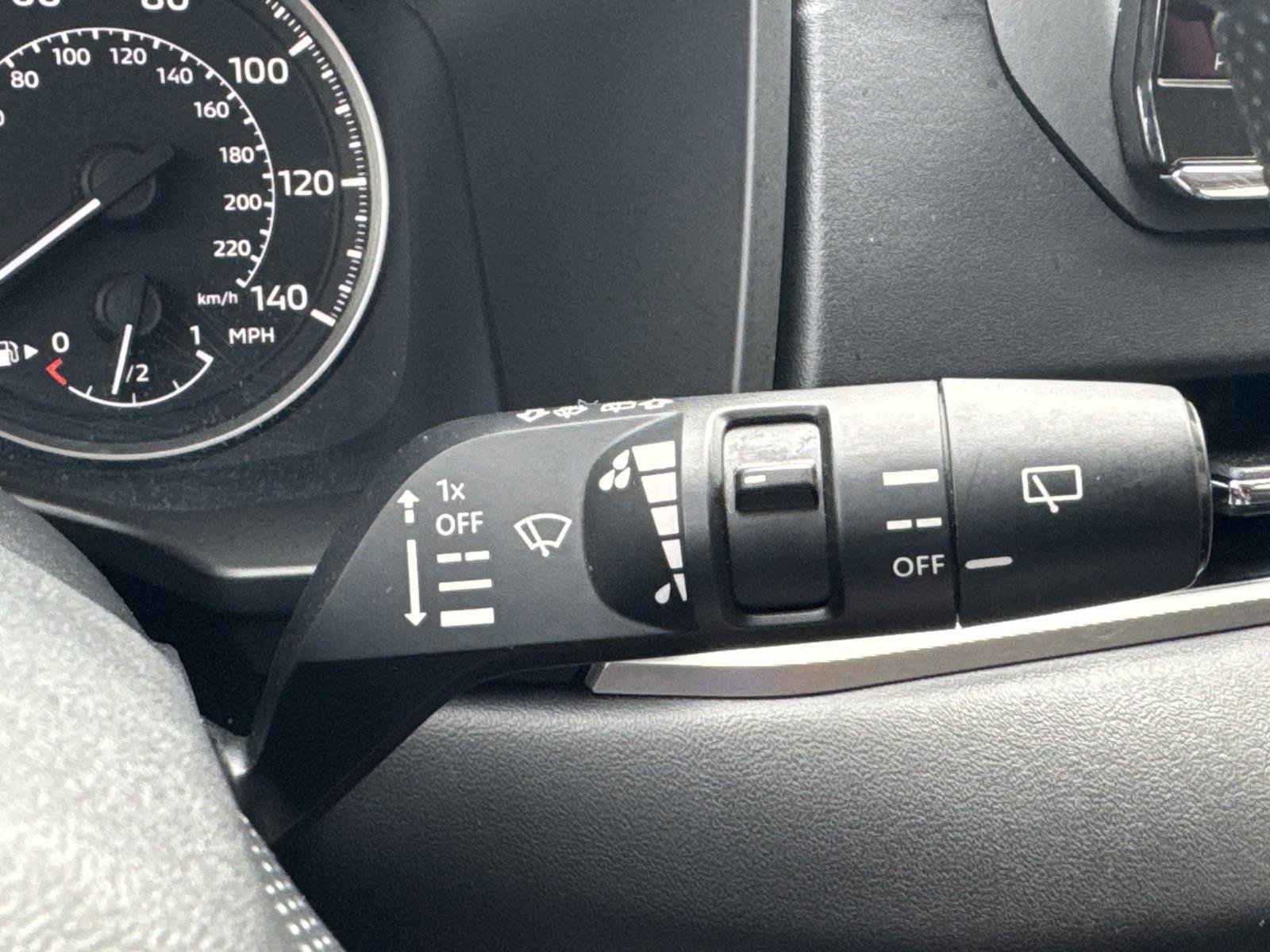 Used 2022 Mitsubishi Outlander ES image 29