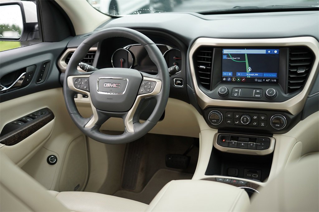 Used 2023 GMC Acadia Denali w/ Denali Ultimate Package image 14