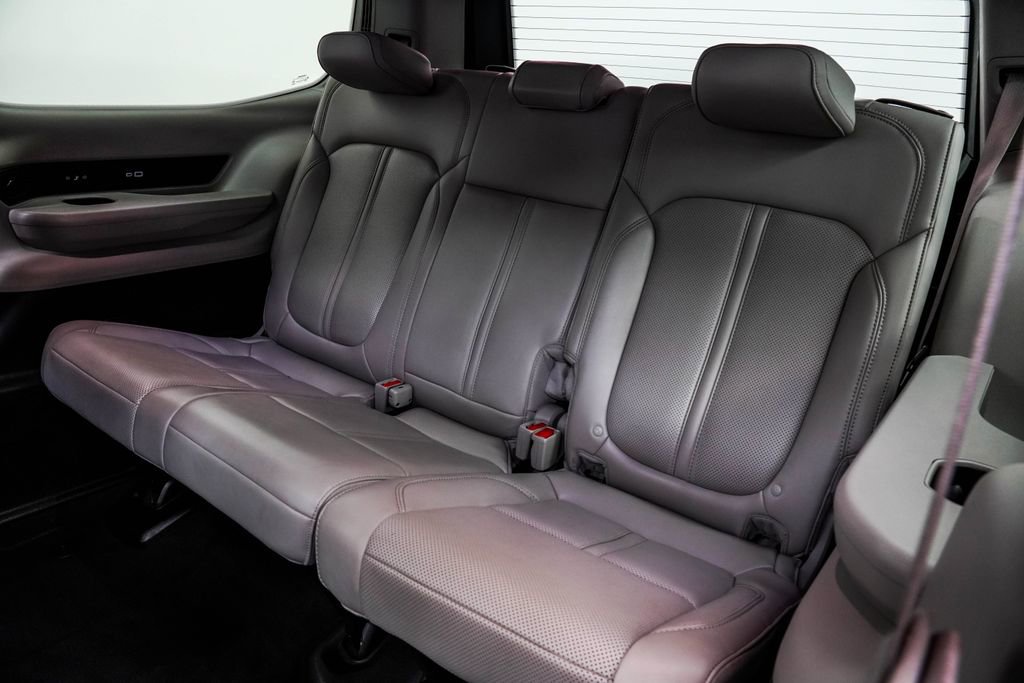 Used 2022 Jeep Wagoneer Series III w/ Premium Group I AWD/4WD image 12