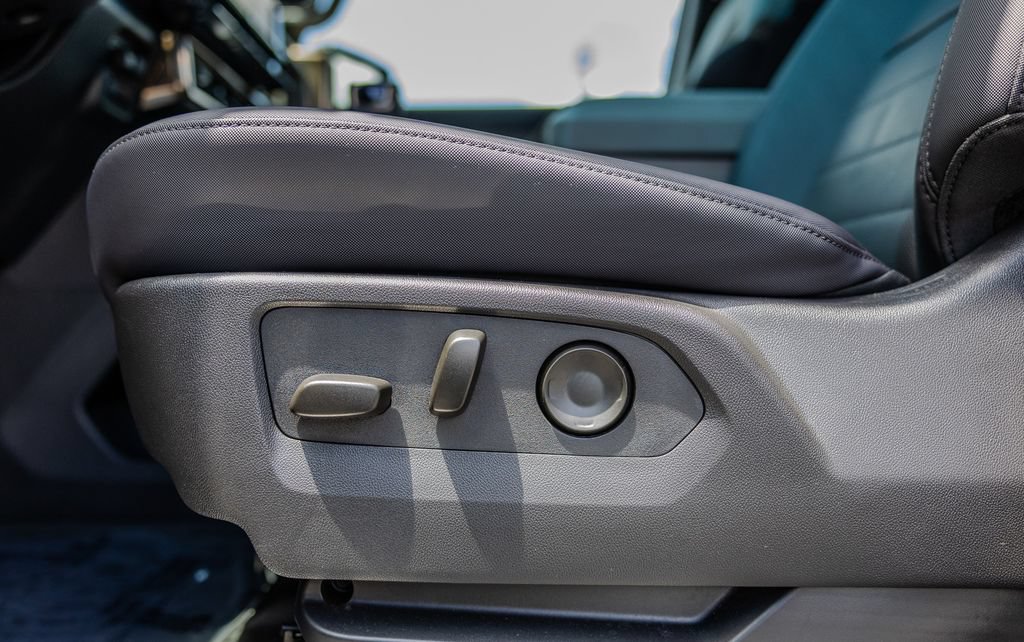 Used 2025 GMC Hummer EV 3X AWD/4WD image 14