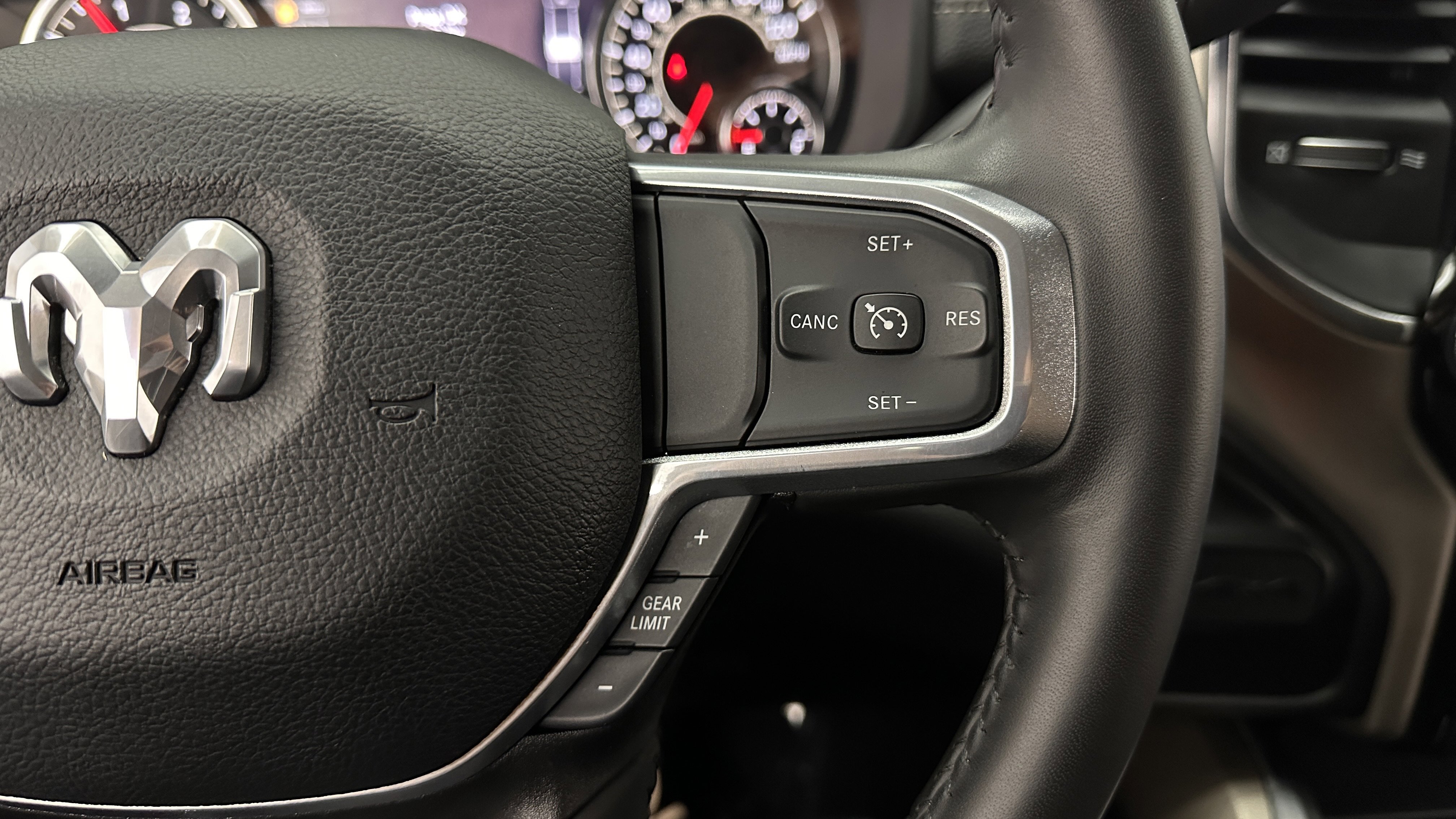 Used 2024 RAM 3500 Laramie w/ Towing Technology Group image 25