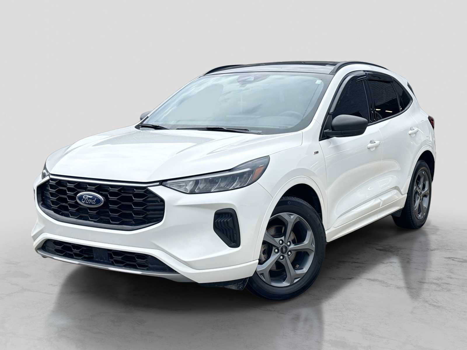 Used 2024 Ford Escape ST-Line w/ Tech Pack #1 AWD/4WD image 1