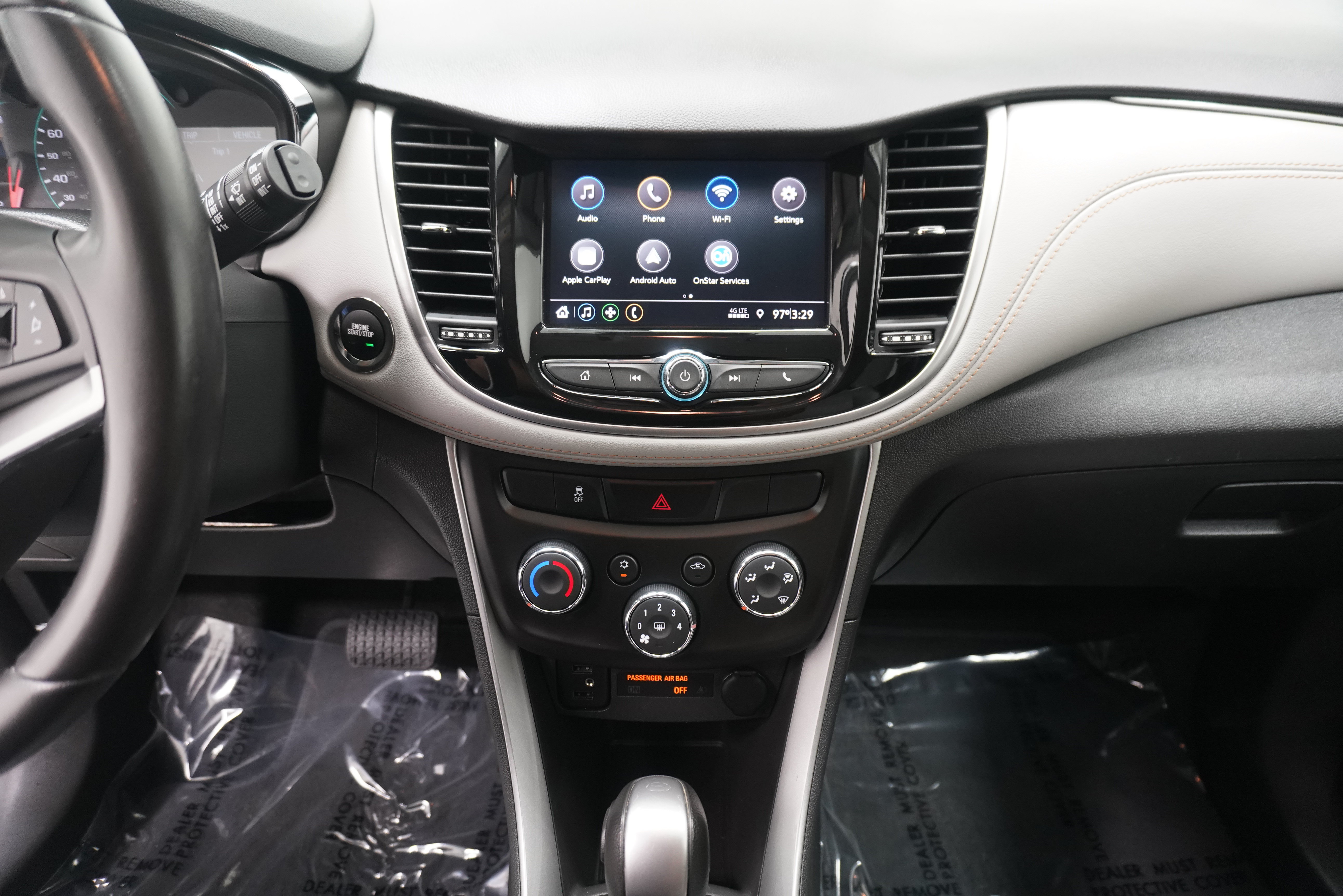 Used 2021 Chevrolet Trax LT w/ LT Convenience Package AWD/4WD image 19