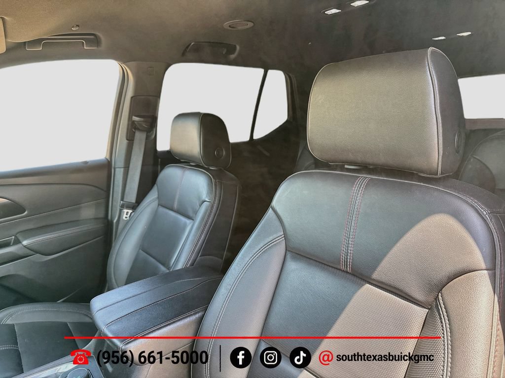 Used 2023 Chevrolet Traverse RS FWD image 14