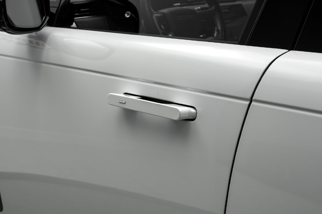 Used 2023 Land Rover Range Rover SV AWD/4WD image 42