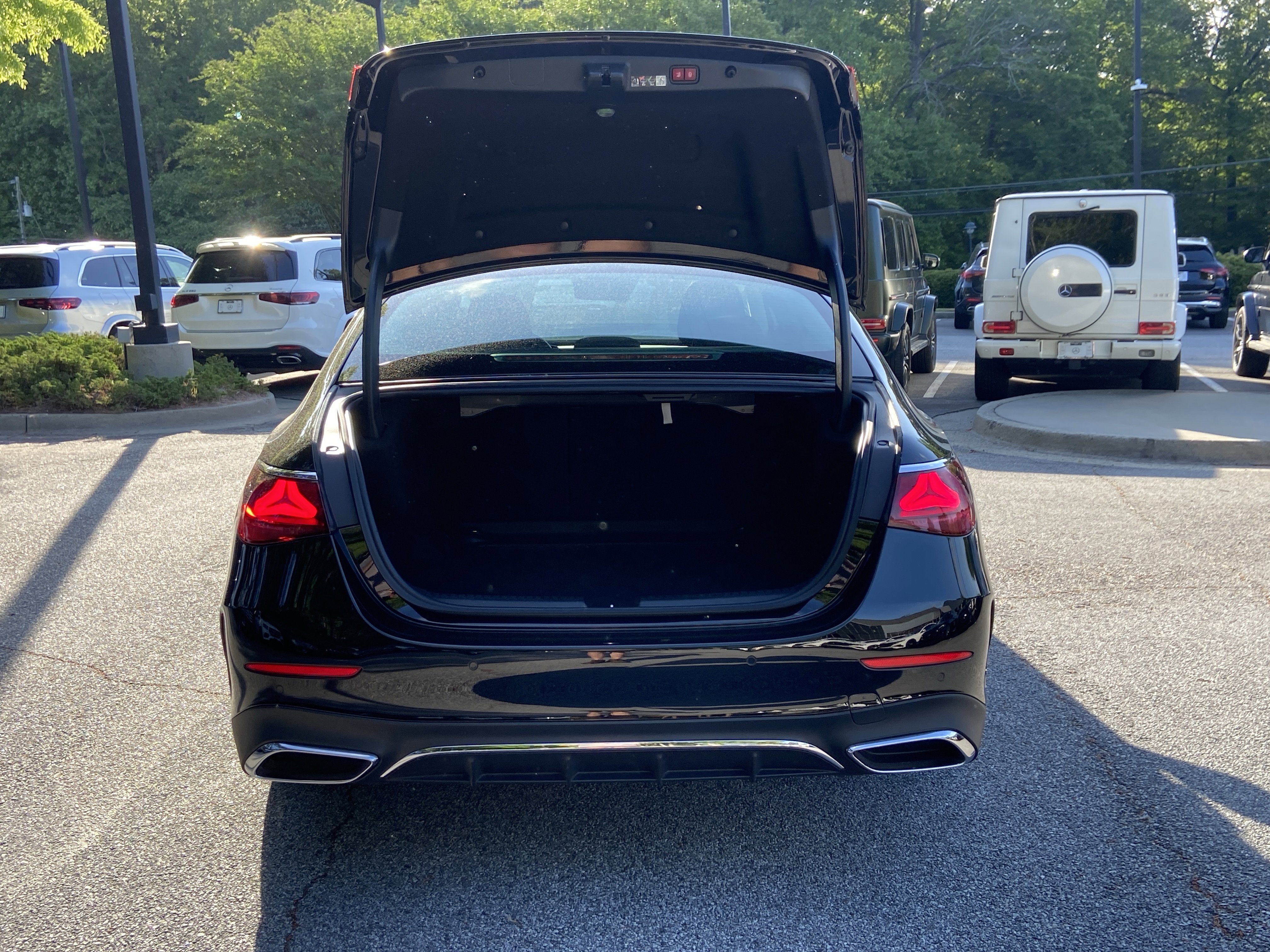 Certified 2025 Mercedes-Benz E 350 4MATIC Sedan image 9