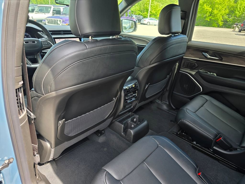 New 2026 Jeep Grand Cherokee L Limited AWD/4WD image 21