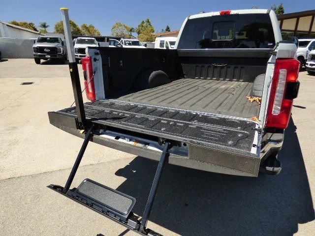 New 2025 Ford F350 Lariat w/ Lariat Ultimate Package image 22